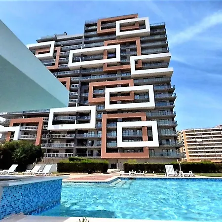 Rocha Tower 16a *